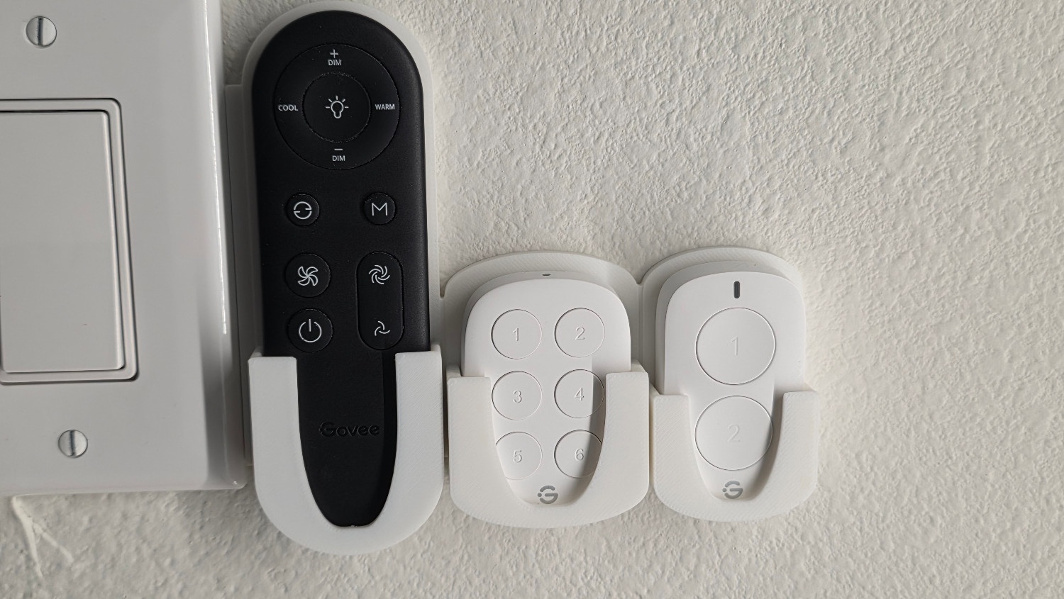 Govee Remote Wall Mount — 3D printed holder for Floor Lamp 2, Pro Lamp and sensor remotes